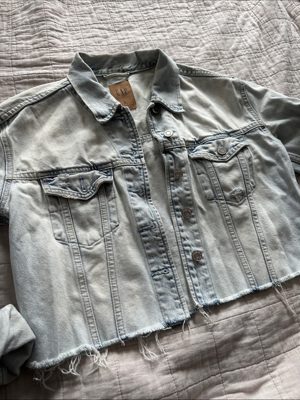 GAP Cropped Light Wash Denim Jacket - Pale Blue